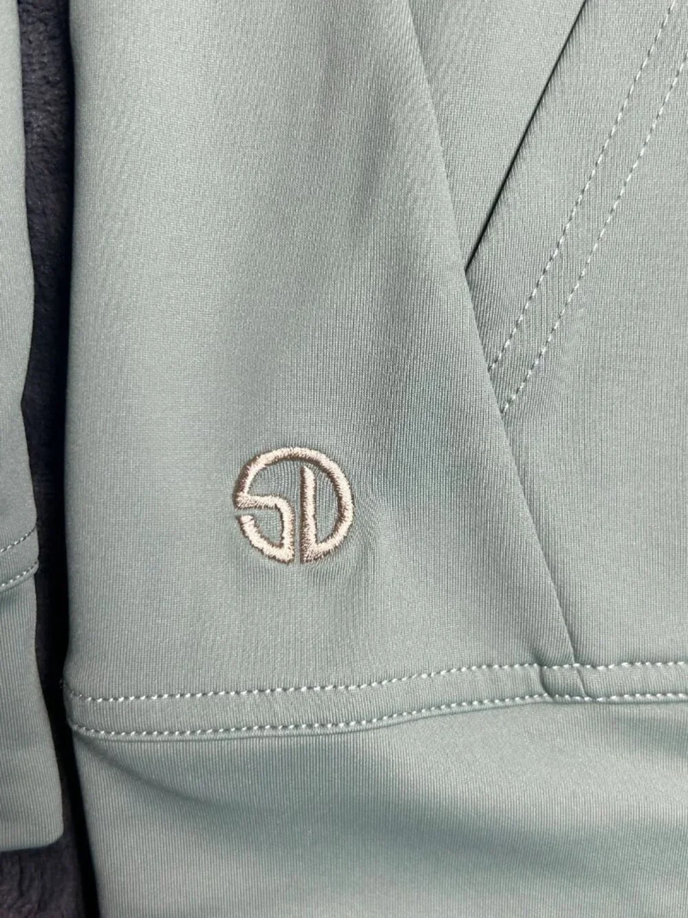 Straight Down Hooded Performance Pullover Xl Light Sage Green